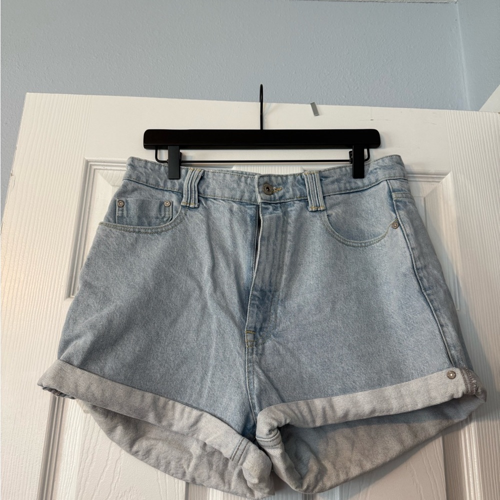 Zara Women's Light Blue Denim Shorts